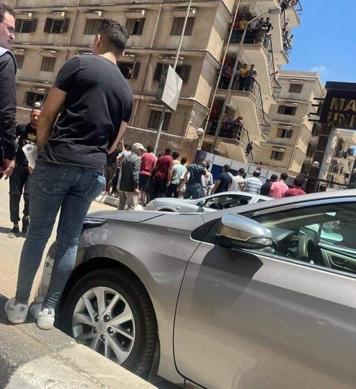  طالب بآداب المنصورة يذبح زميلته أمام بوابة الجامعة
