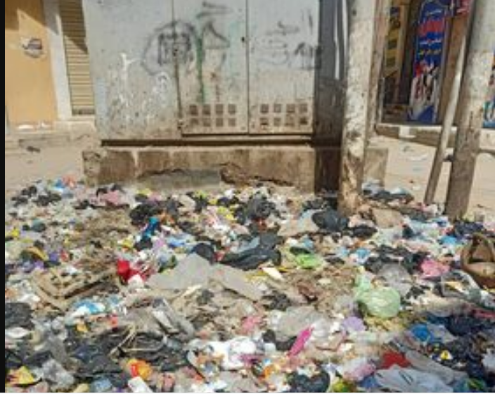 مطالب برفع القمامة من شارع أبوخليل في أبوكبير
