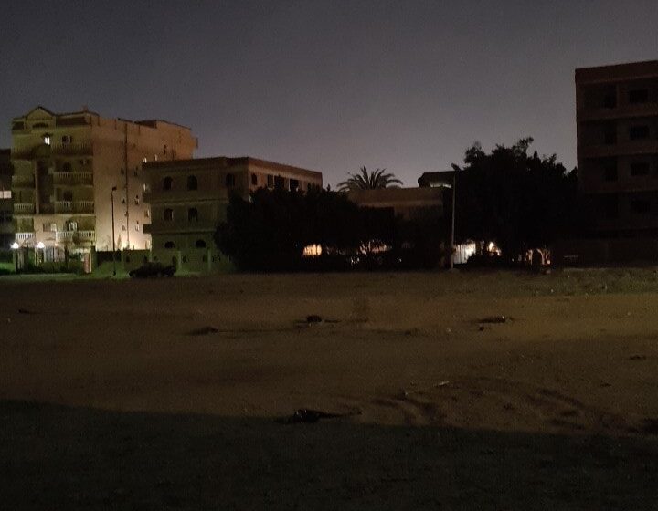  شكوى من تعطل أعمدة الإنارة في المجاورة 20 بالعاشر