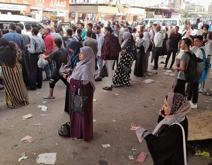  أهالي العاشر يشكون نقص السرفيس الداخلي