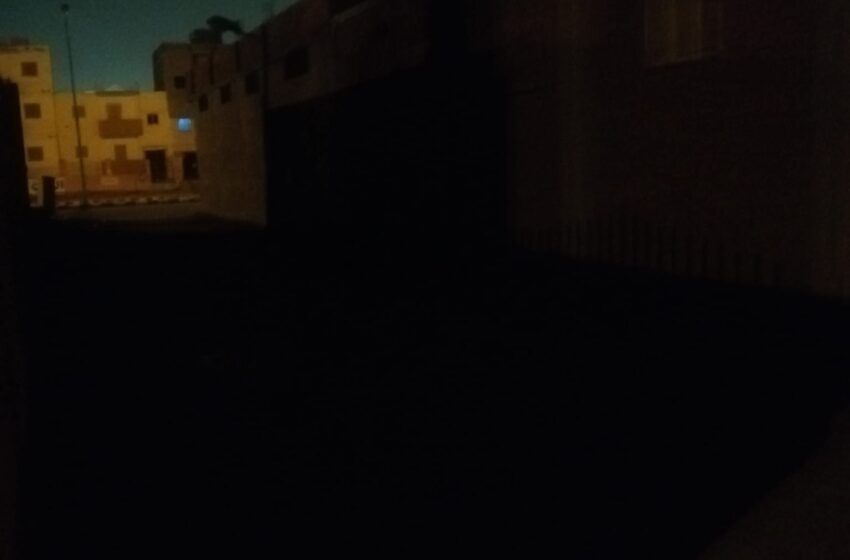 أهالي العاشر يستغيثون من انقطاع الإنارة بكشافات الحي الـ 12