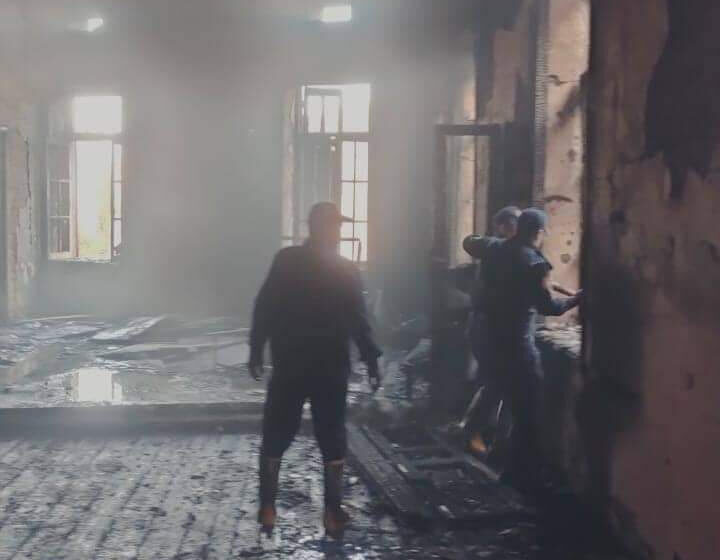  حريق في مدرسة منيرة تكلا بنجع حمادي بقنا