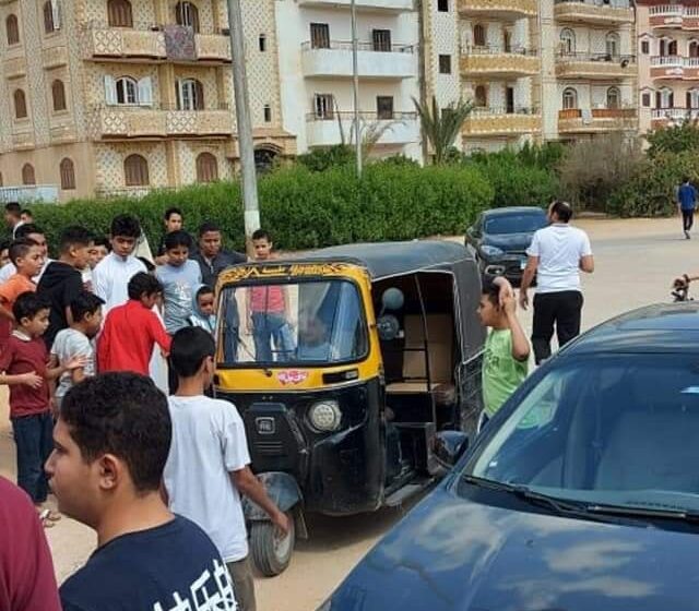  بداية الكابوس.. أهالي العاشر يطالبون بالتصدي للتكاتك