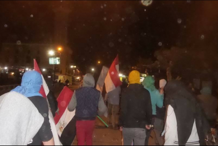  مسيرة لثوار ديرب نجم تؤكد “يناير ثورة شعب”