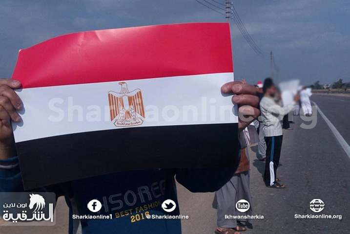  بالصور.. سلاسل  ومسيرات حاشدة لثوار بلبيس رفضًا لحكم العسكر