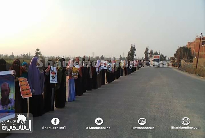  سلاسل بشرية لثوار منيا القمح ضمن أسبوع “سيناء تفضح خيانتكم”