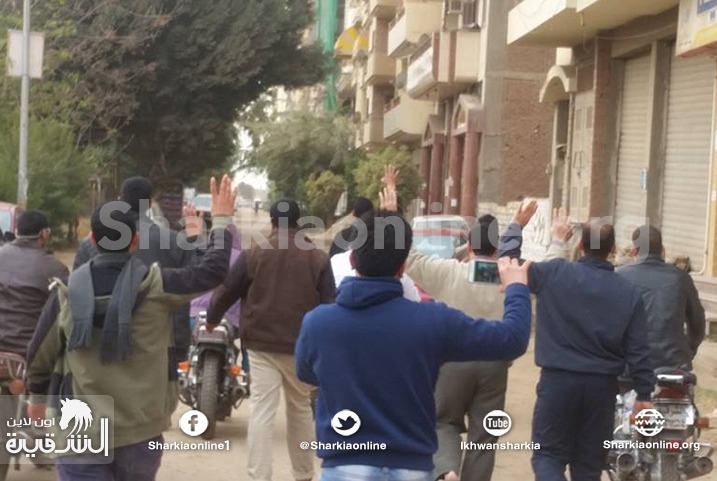  بالصور.. أحرار الزقازيق يطالبون بوقف اغتيال الثوار