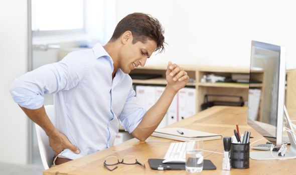  آلام الظهر قد تؤدي للموت المبكر.. أحذر