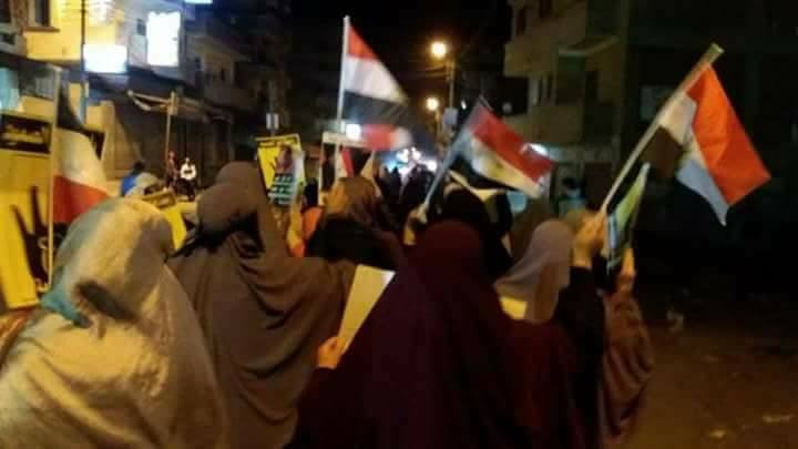  بالصور.. ثوار أبو حماد للسيسي : “ستبقى منقلبا”
