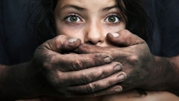  أمن وآمان السيسى.. أهالي “منيا القمح” ينقذون فتاة من الخطف