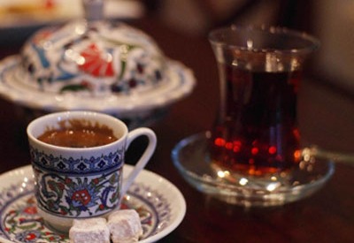  لهذا السبب اشرب الماء قبل القهوة والشاي