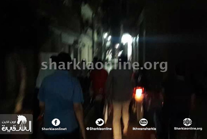  مسيرة ليلية لثوار الزقازيق تطالب بوقف الإعتداء على معتقلى الزقازيق