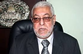  د. محمود حسين يعزي د. سعد الكتاتني في وفاة والدته