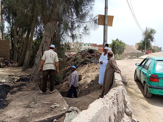  البوار يهدد أراضي الحسينية بسبب انحسار مياه ترعة الأخيوة