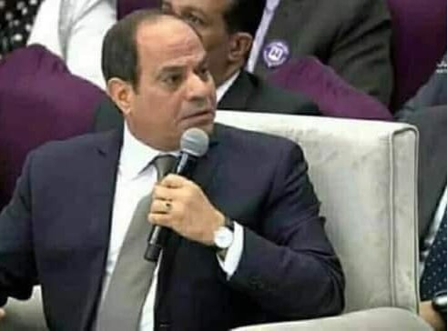  “إنجليزي السيسي” يثير سخرية مواقع التواصل.. ونشطاء: تخلف وجهل