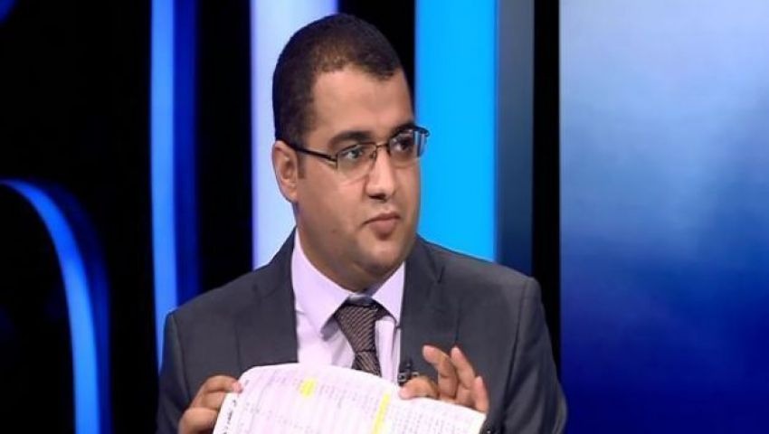  اقتحام منزل الصحفي “محمد الجارحي” واعتقال شقيقه بدلا منه