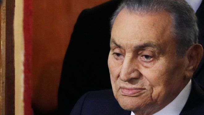  #مبارك_مات_ولن_ننسي.. هاشتاج يتصدر تويتر لكشف جرائم عهد المخلوع
