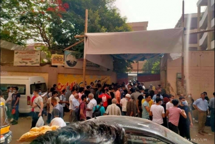 بسبب تجمعات الثانوية العامة.. كورونا يهدد حياة ملايين المصريين