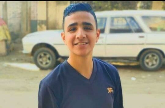  طالب يقتل صديقه طعنا بـ”المقص” أثناء لعب كرة القدم بأنشاص الرمل