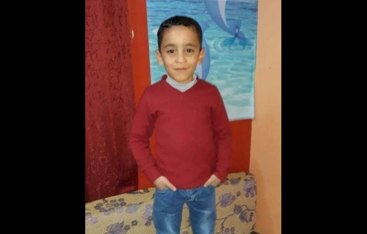  لوحة كهرباء تصعق طفل وتفحم ذراعه في “شنبارة” بالزقازيق