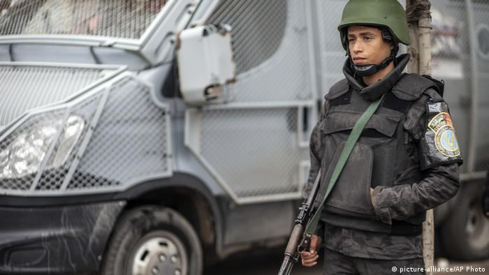 اعتقال 5 أبرياء من منيا القمح وحبسهم 15 يوما