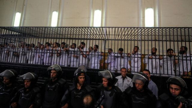  جنح الزقازيق تنظر غدا قضايا 23 معتقلًا