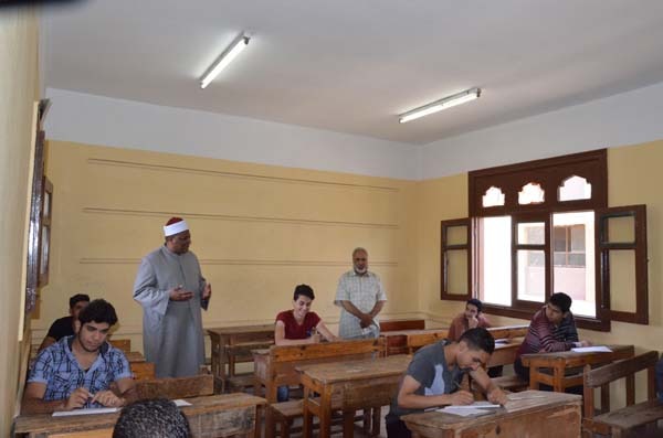 إغماء طالب بالثانوية الأزهرية خلال امتحان المنطق بالقرين