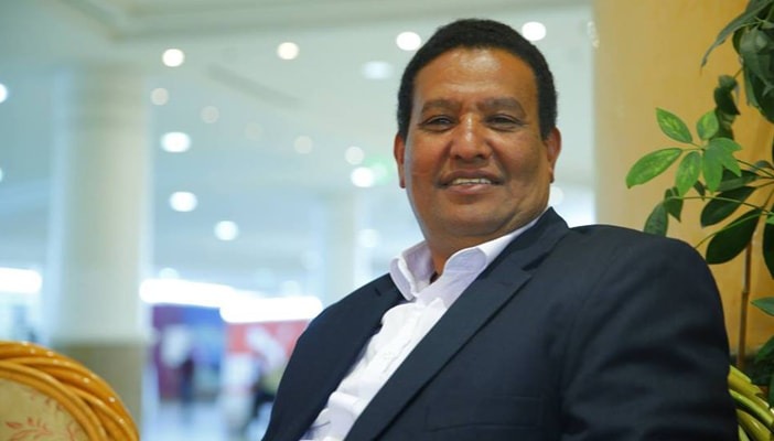  عن مليار دولار للسيسي من الإمارات.. عزوز: لو أعطيتموه بلادكم كلها فلن تفيده