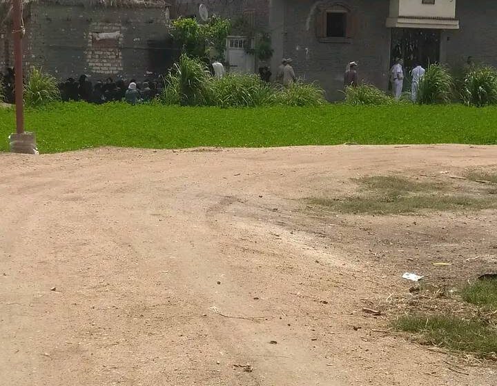 مصابة بطعنات.. العثور على جثة سيدة داخل منزلها في فاقوس
