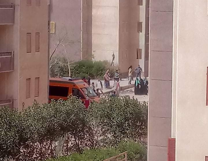  مصرع طفلة سقطت من الطابق الخامس في العاشر