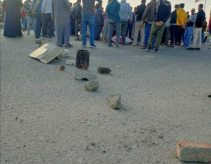 مصرع وإصابة شابين بحادث في العاشر