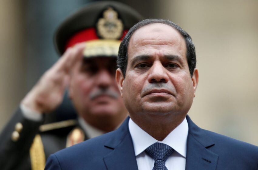 ستيفن كوك: السيسي يمارس القمع لشعوره بالخوف من معارضيه