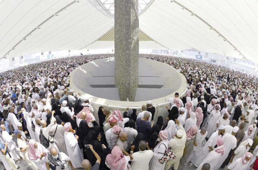  أول أياّم التشريق.. ضيوف الرحمن يواصلون رمي الجمرات