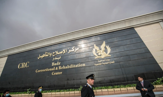  أيها العالم ما زلنا نتنفس.. رسالة جديدة للمعتقلين في سجن بدر